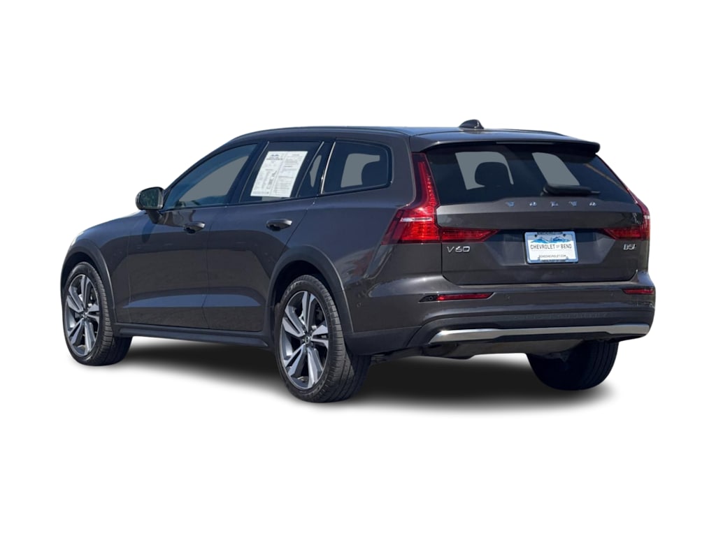 Thumbnail: 2025 Volvo V60 - 4