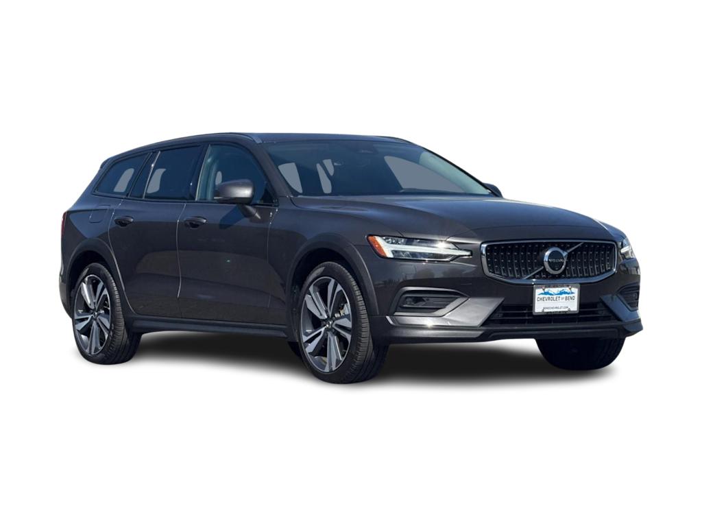 Thumbnail: 2025 Volvo V60 - 20