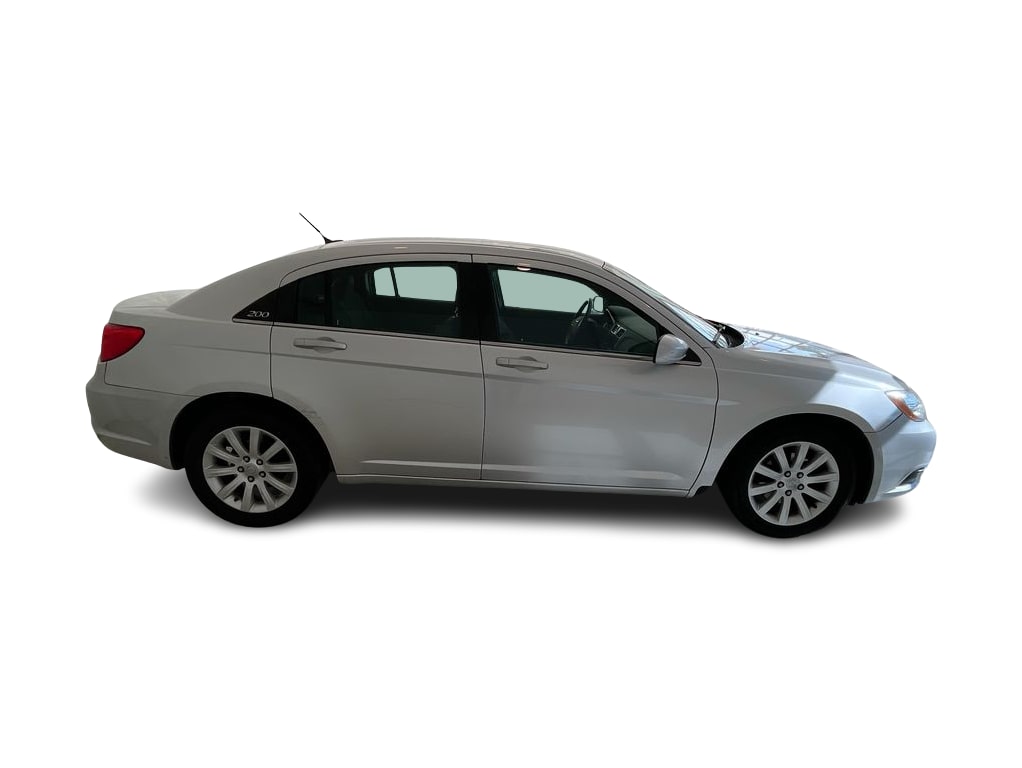 Thumbnail: 2012 Chrysler 200 - 20