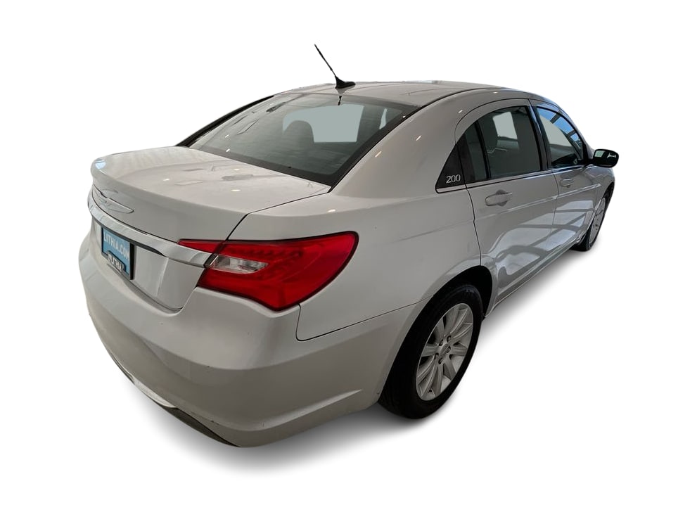 Thumbnail: 2012 Chrysler 200 - 19