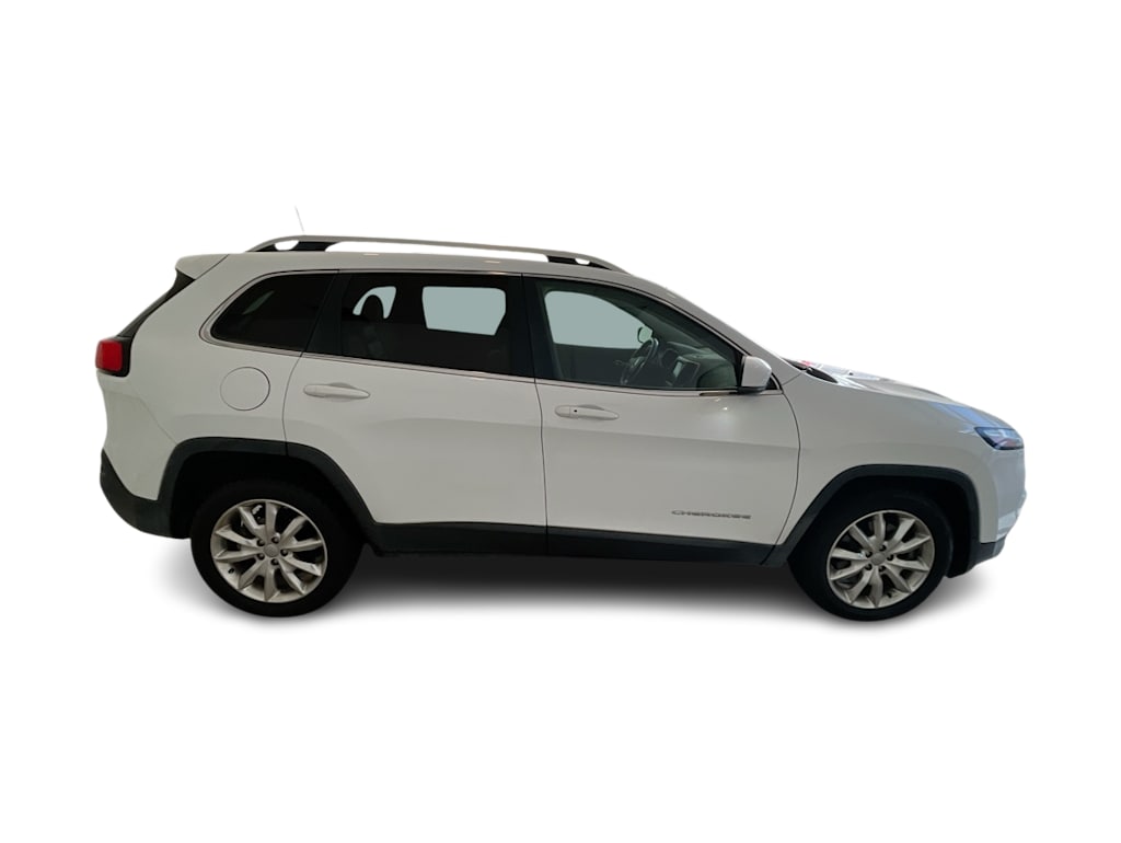 Thumbnail: 2016 Jeep Cherokee - 21