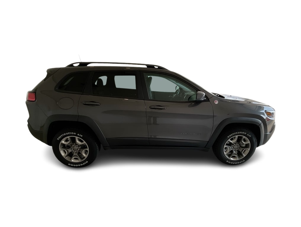 Thumbnail: 2019 Jeep Cherokee - 21