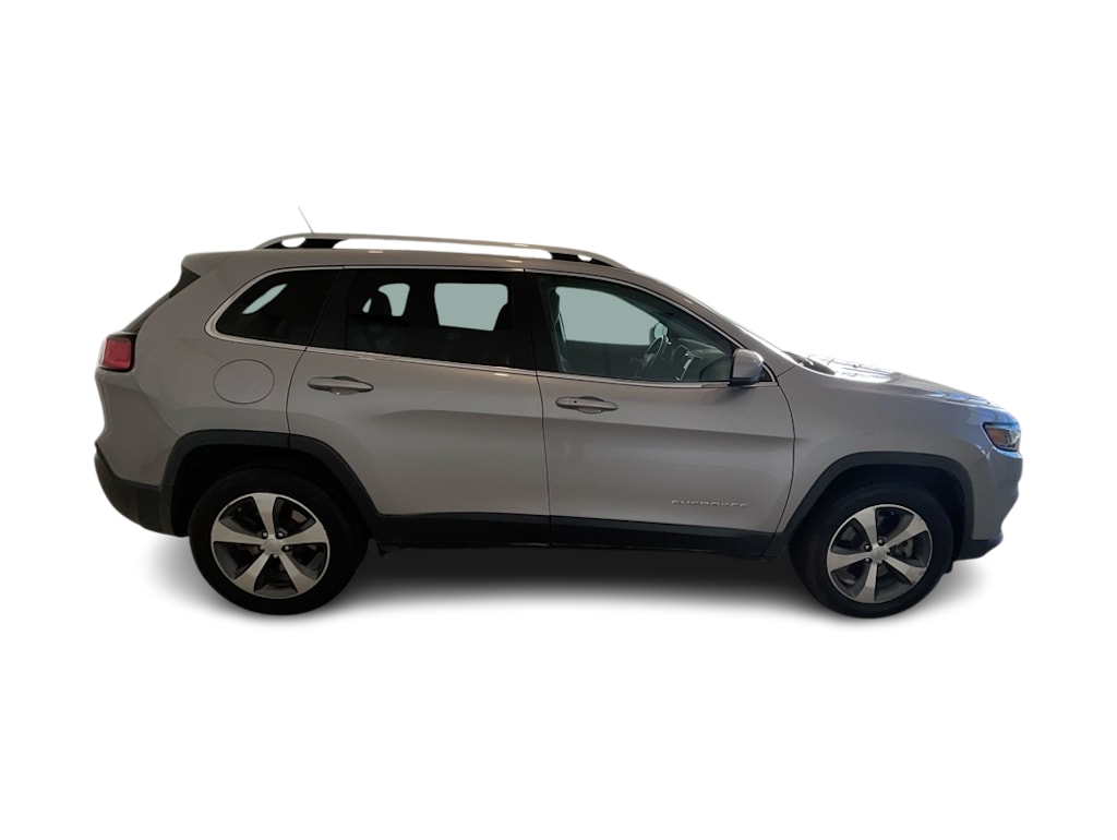Thumbnail: 2019 Jeep Cherokee - 21