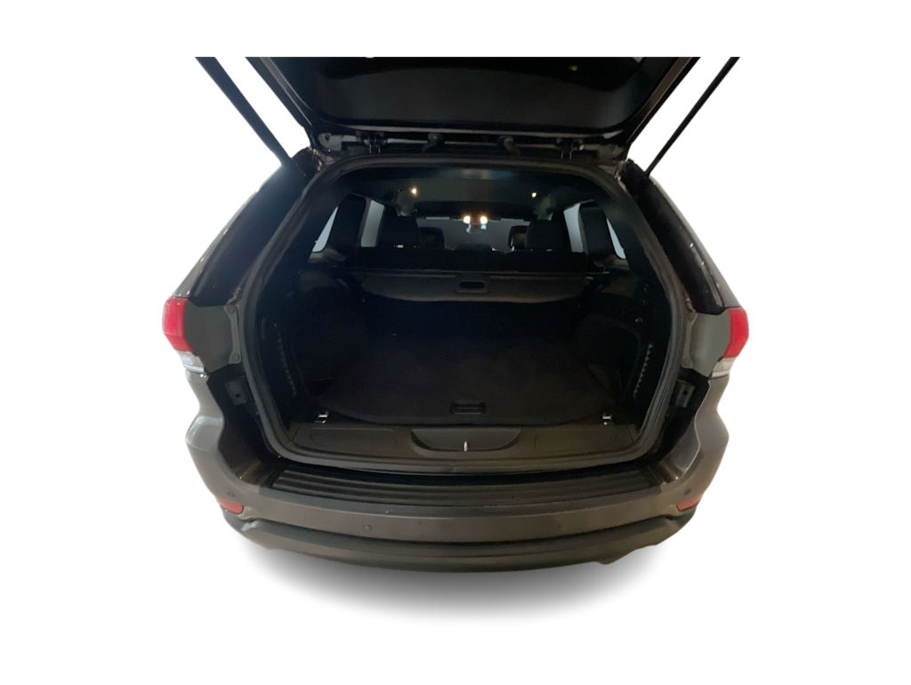 Thumbnail: 2017 Jeep Grand Cherokee - 13