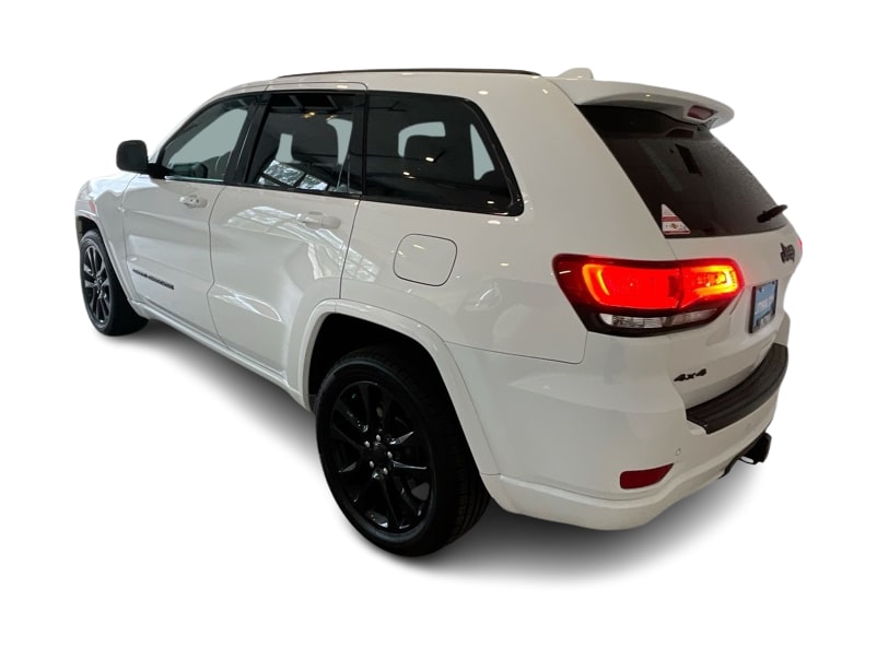 Thumbnail: 2017 Jeep Grand Cherokee - 4