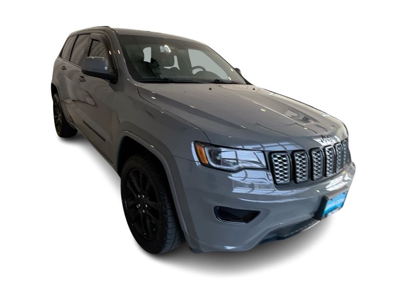 Thumbnail: 2022 Jeep Grand Cherokee - 17