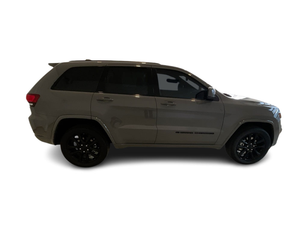 2022 Jeep Grand Cherokee Laredo 20