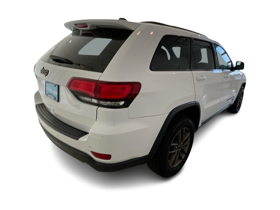 Thumbnail: 2016 Jeep Grand Cherokee - 20