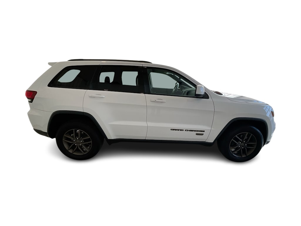 Thumbnail: 2016 Jeep Grand Cherokee - 21