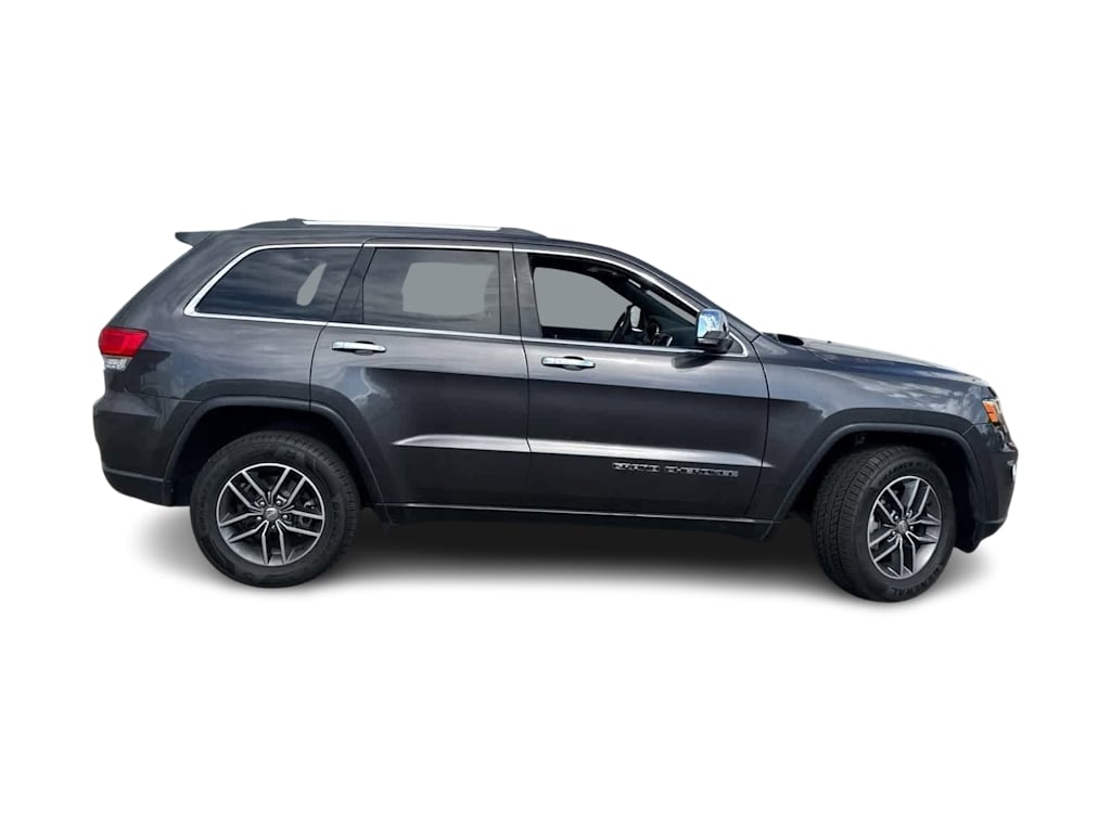 Thumbnail: 2018 Jeep Grand Cherokee - 16