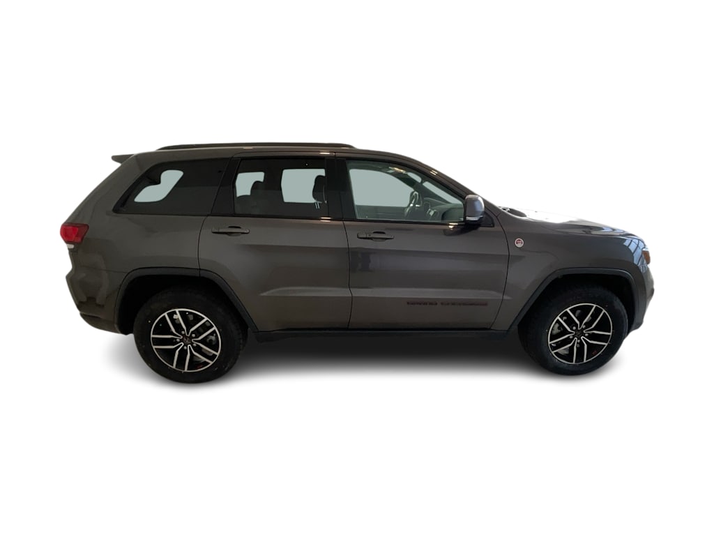 2019 Jeep Grand Cherokee Trailhawk 19