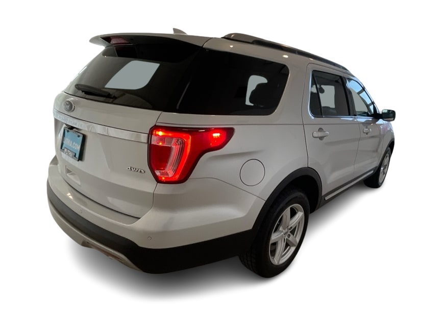 Thumbnail: 2017 Ford Explorer - 20