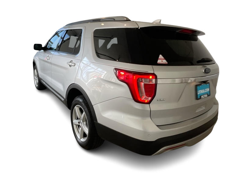 Thumbnail: 2017 Ford Explorer - 4