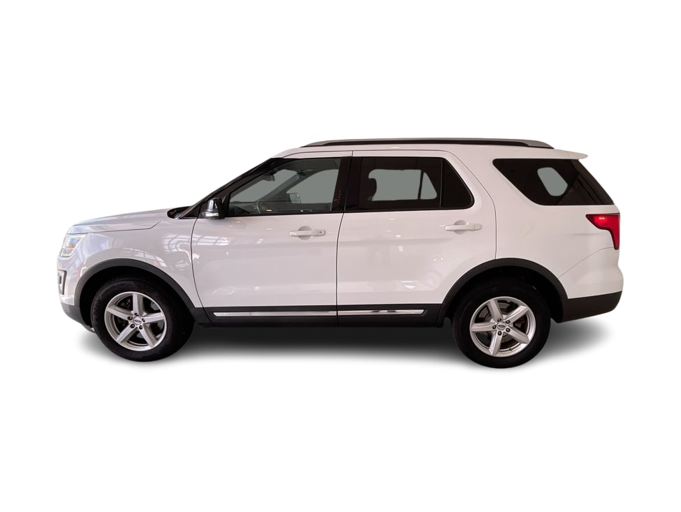 Thumbnail: 2016 Ford Explorer - 3