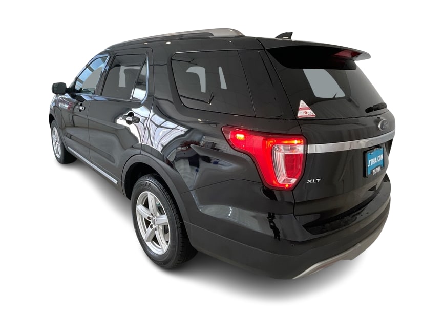 2017 Ford Explorer XLT 4