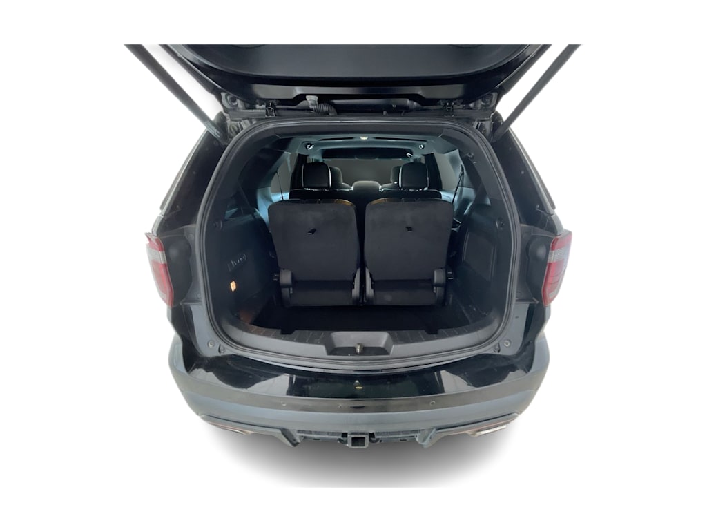 Thumbnail: 2016 Ford Explorer - 15
