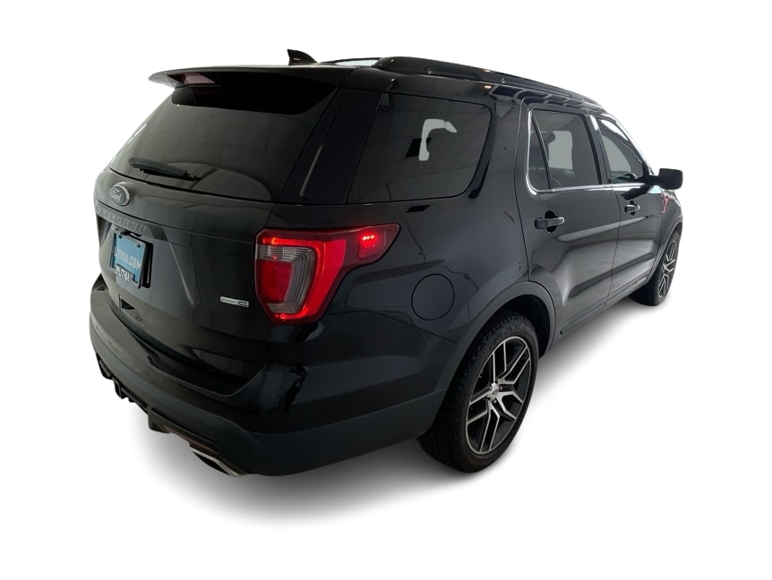Thumbnail: 2016 Ford Explorer - 20