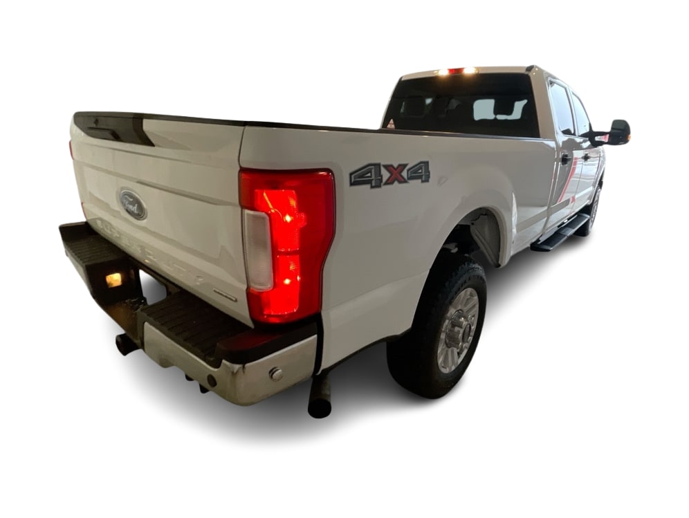 Thumbnail: 2017 Ford F-350 - 18