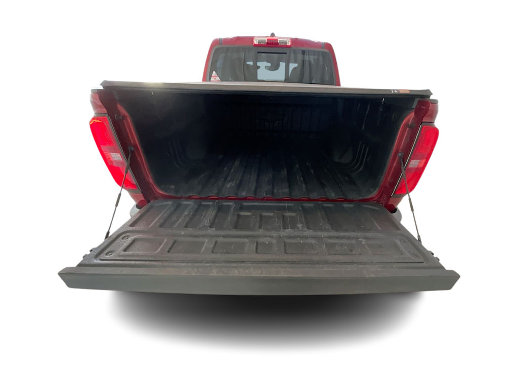 Thumbnail: 2021 Chevrolet Colorado - 15