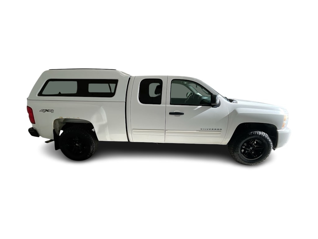 Thumbnail: 2010 Chevrolet Silverado 1500 - 20
