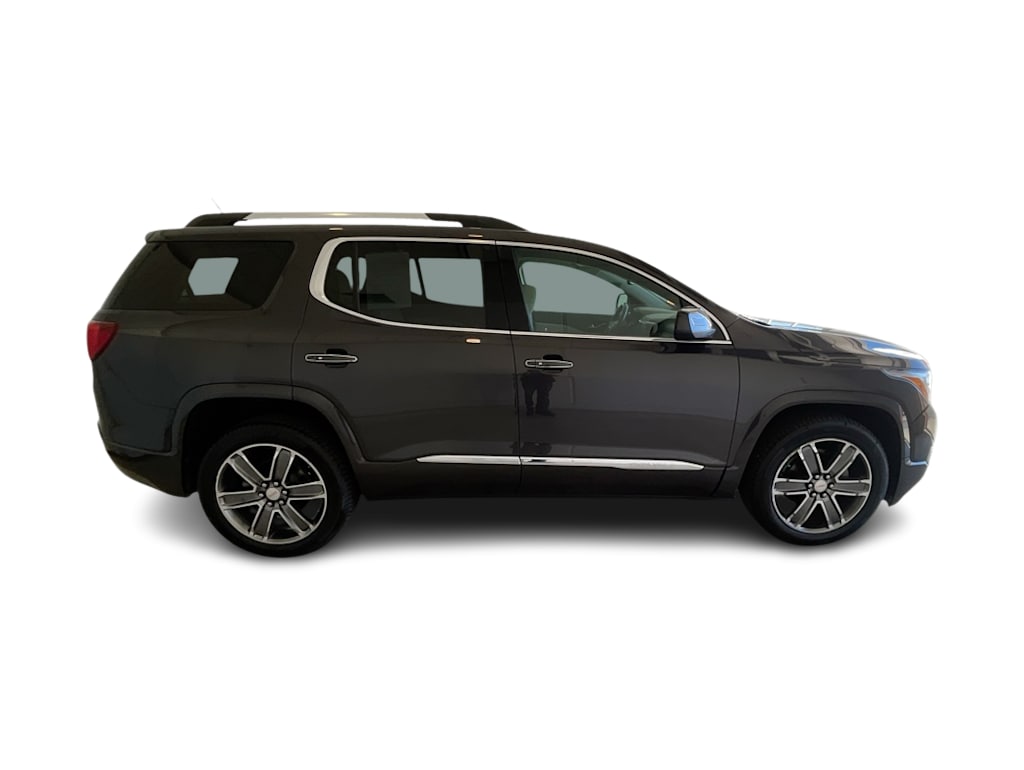 Thumbnail: 2017 GMC Acadia - 21