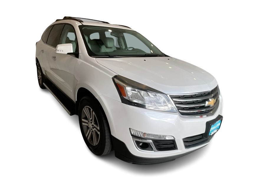 Thumbnail: 2017 Chevrolet Traverse - 16