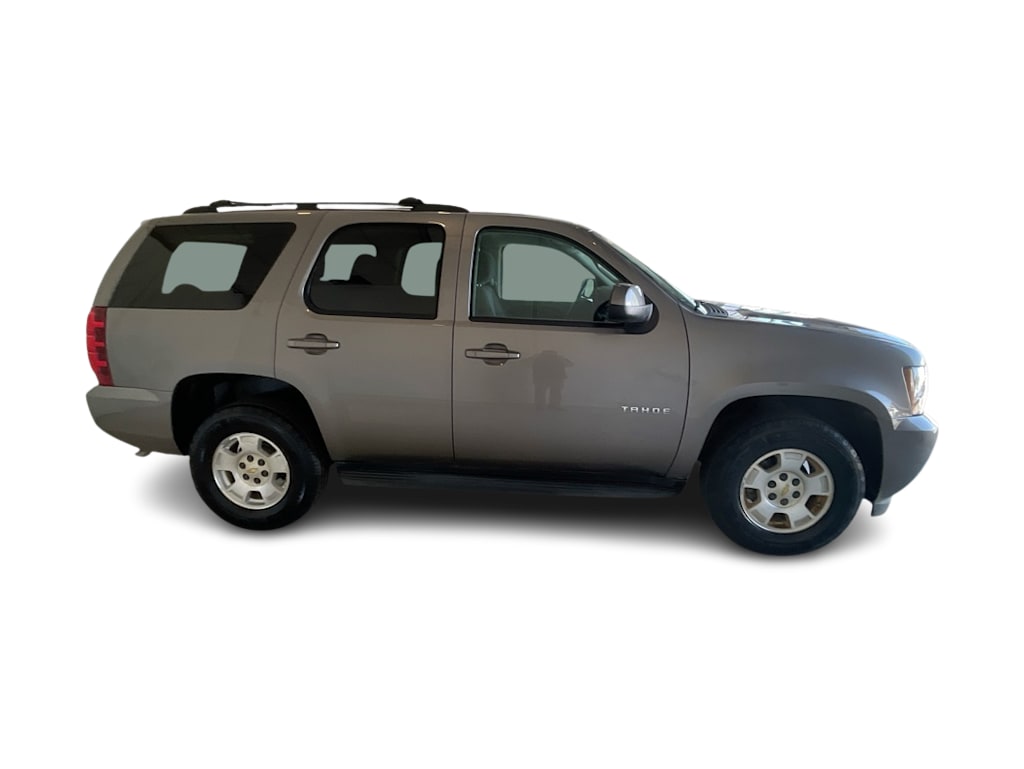 Thumbnail: 2012 Chevrolet Tahoe - 20