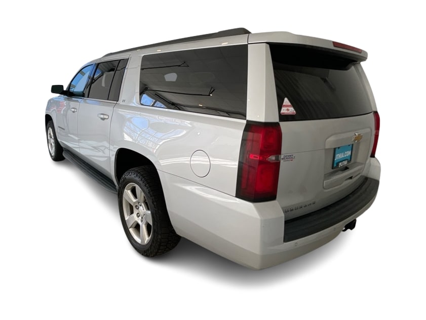 Thumbnail: 2016 Chevrolet Suburban - 4