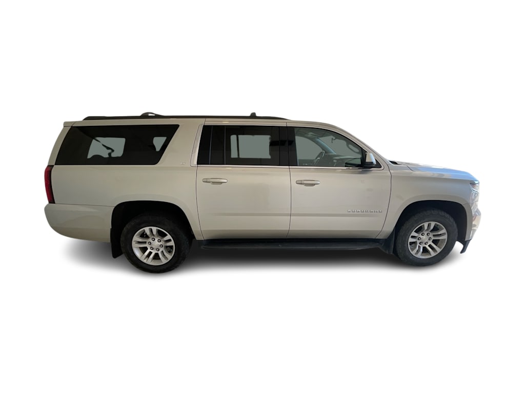 Thumbnail: 2017 Chevrolet Suburban - 21