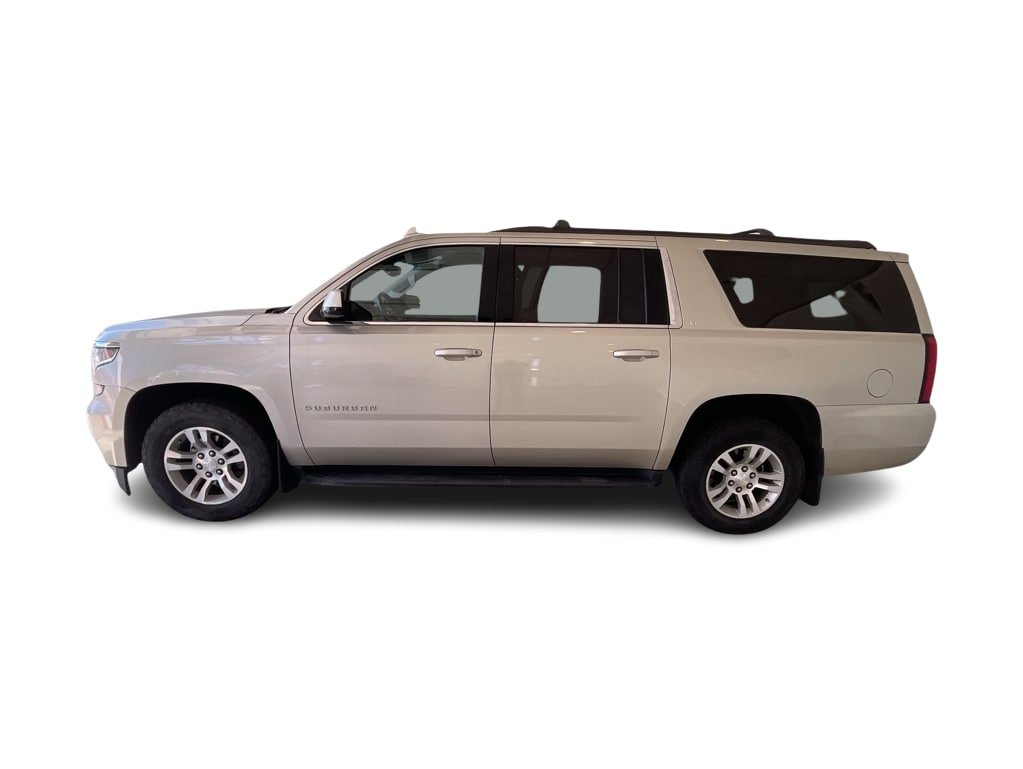 Thumbnail: 2017 Chevrolet Suburban - 3