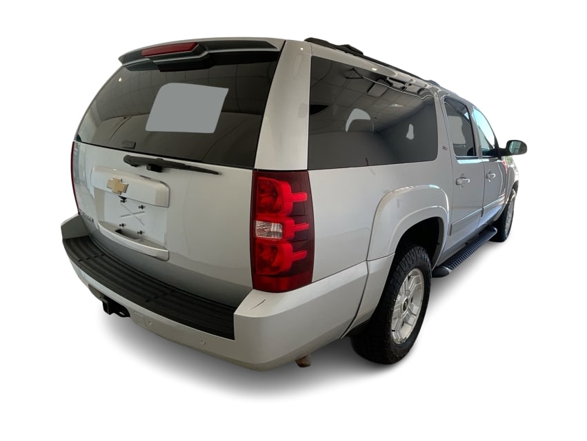 Thumbnail: 2014 Chevrolet Suburban - 19
