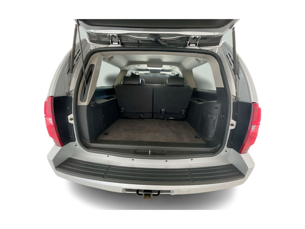 Thumbnail: 2014 Chevrolet Suburban - 14