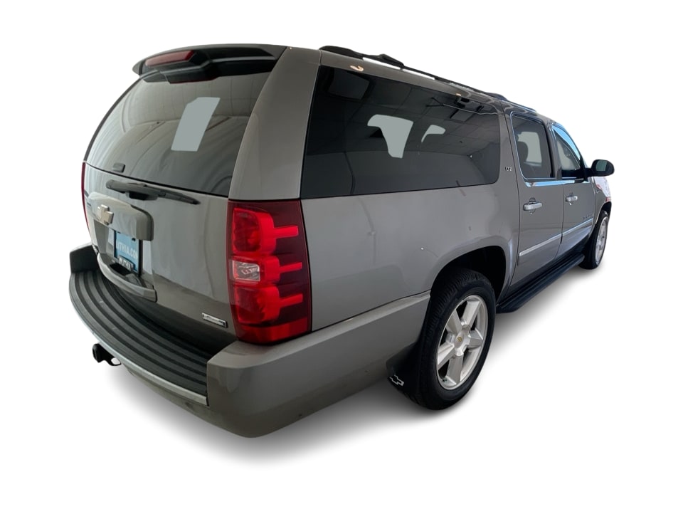 Thumbnail: 2012 Chevrolet Suburban - 19