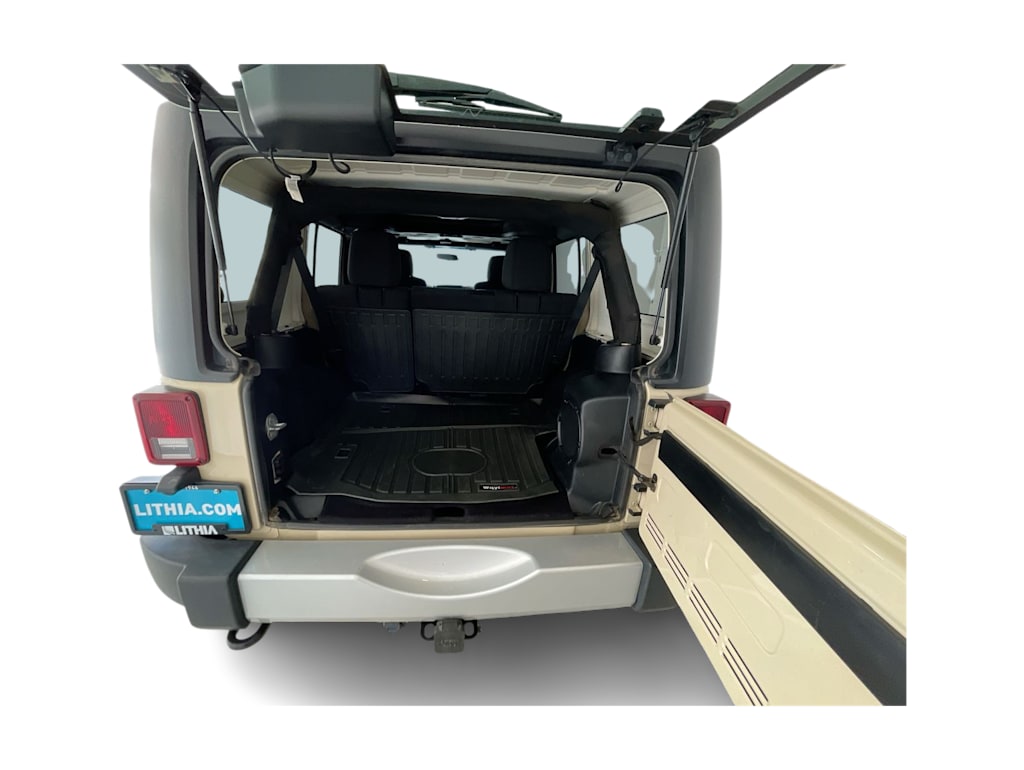 Thumbnail: 2011 Jeep Wrangler - 12
