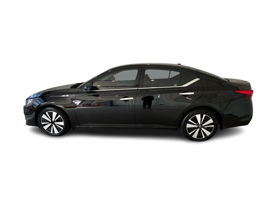 Thumbnail: 2019 Nissan Altima - 3