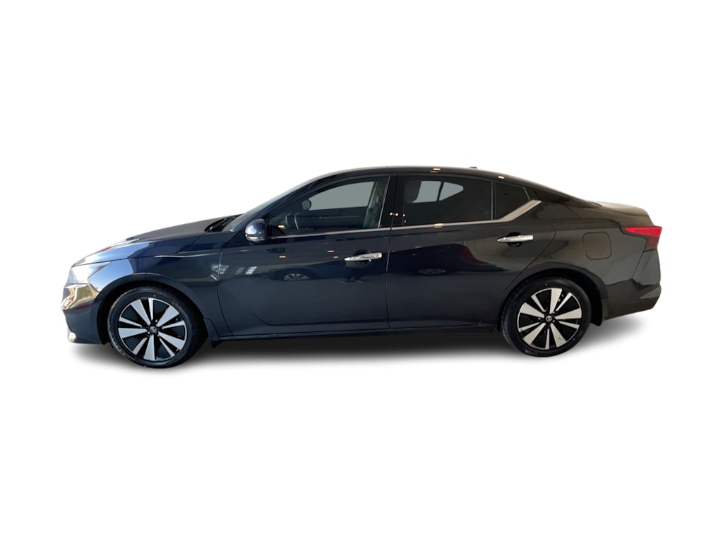 Thumbnail: 2019 Nissan Altima - 3
