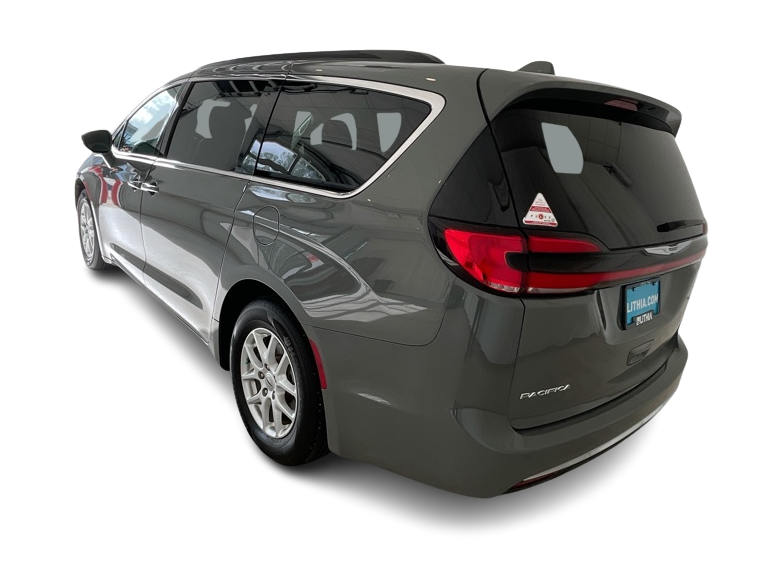 Thumbnail: 2022 Chrysler Pacifica - 4