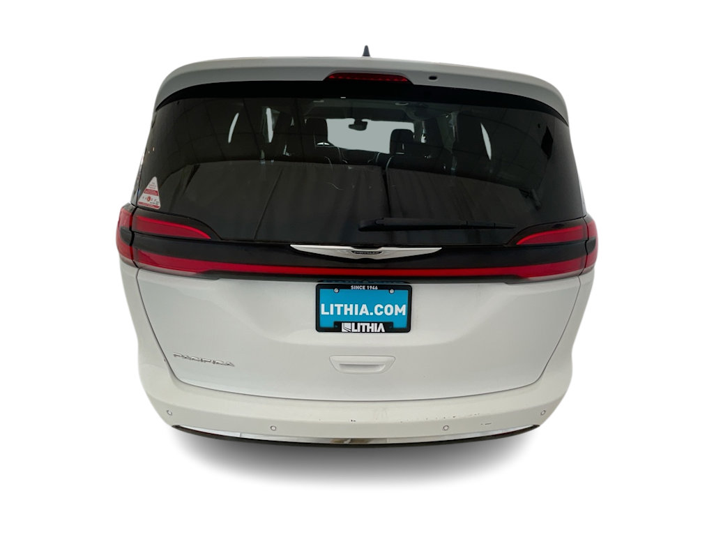 Thumbnail: 2023 Chrysler Pacifica - 5