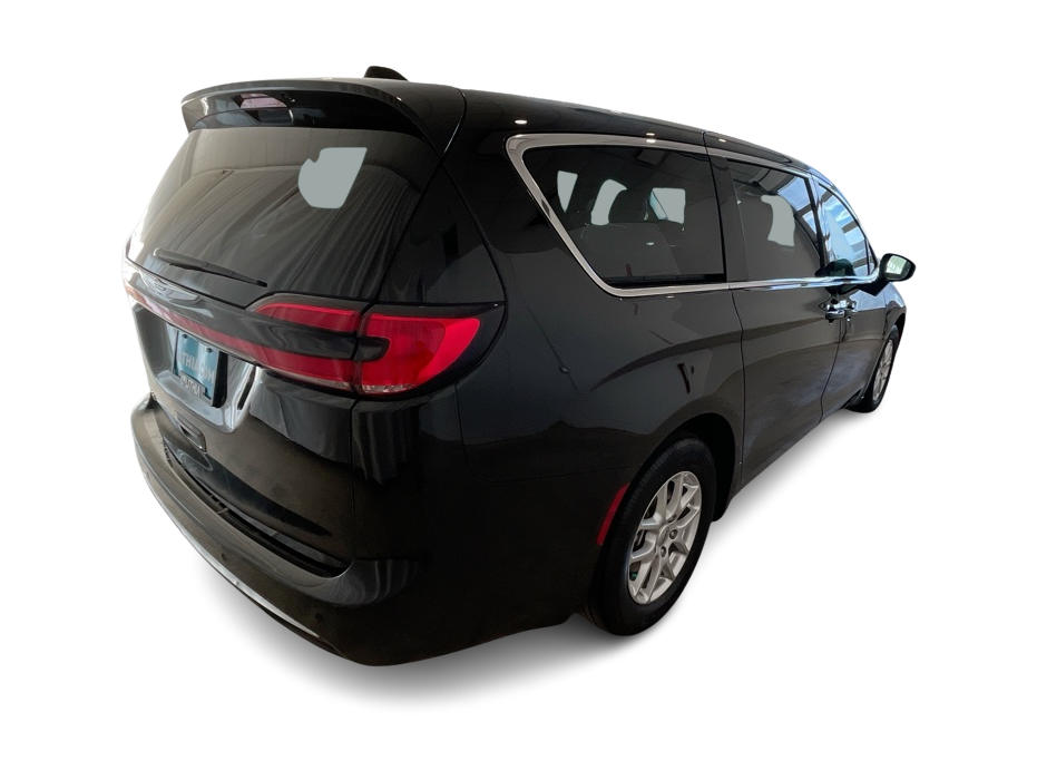 Thumbnail: 2025 Chrysler Pacifica - 19