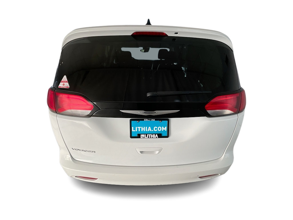 Thumbnail: 2023 Chrysler Voyager - 4