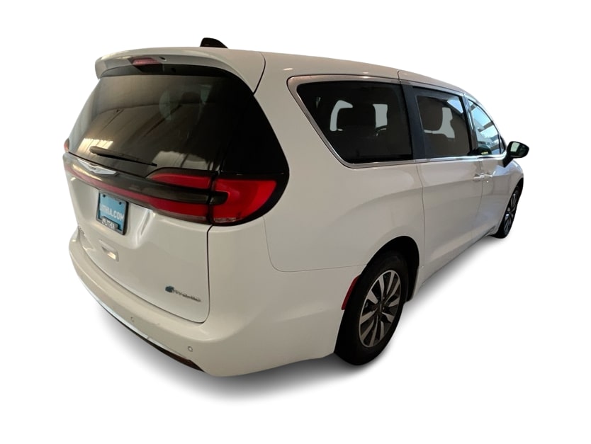 Thumbnail: 2023 Chrysler Pacifica - 20