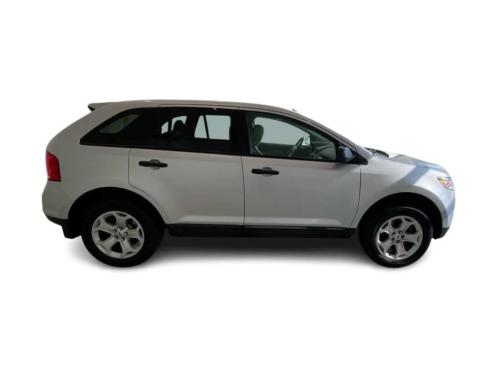 Thumbnail: 2014 Ford Edge - 21
