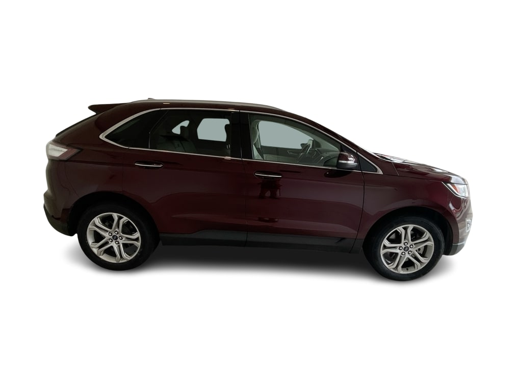Thumbnail: 2017 Ford Edge - 21