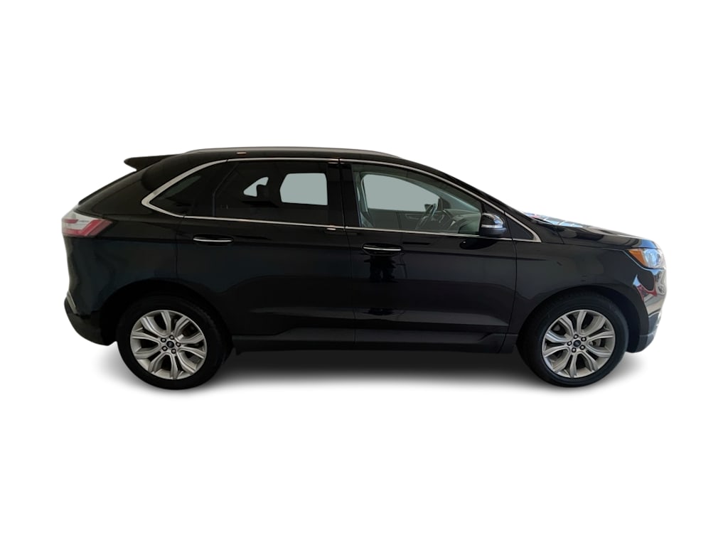 Thumbnail: 2019 Ford Edge - 21