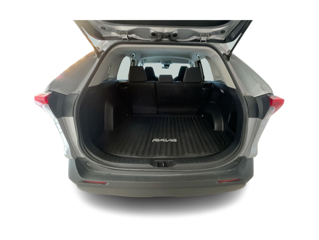 Thumbnail: 2021 Toyota RAV4 - 15