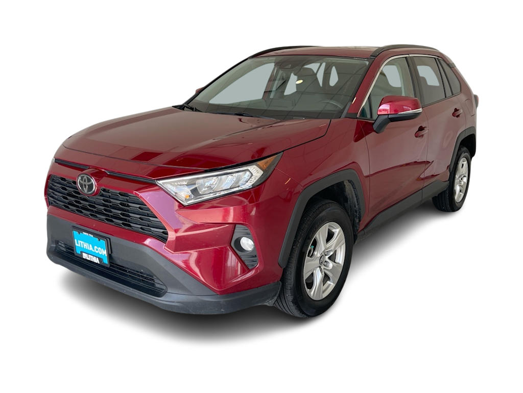 Used 2020 Toyota RAV4 XLE with VIN 2T3P1RFV0LC069579 for sale in Kansas City
