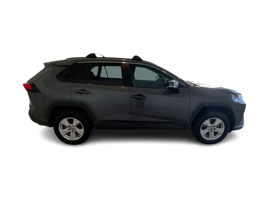 Thumbnail: 2021 Toyota RAV4 - 21