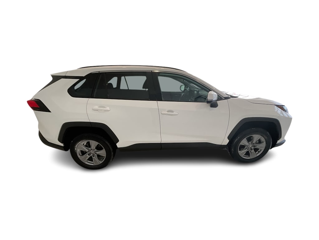 2022 Toyota RAV4 XLE 21