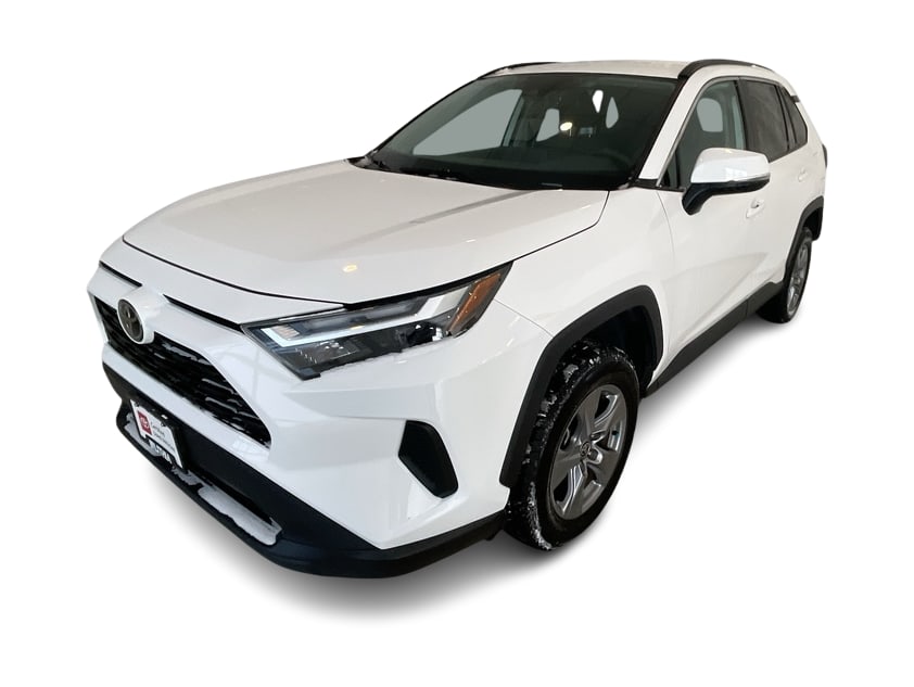 2022 Toyota RAV4 XLE 19