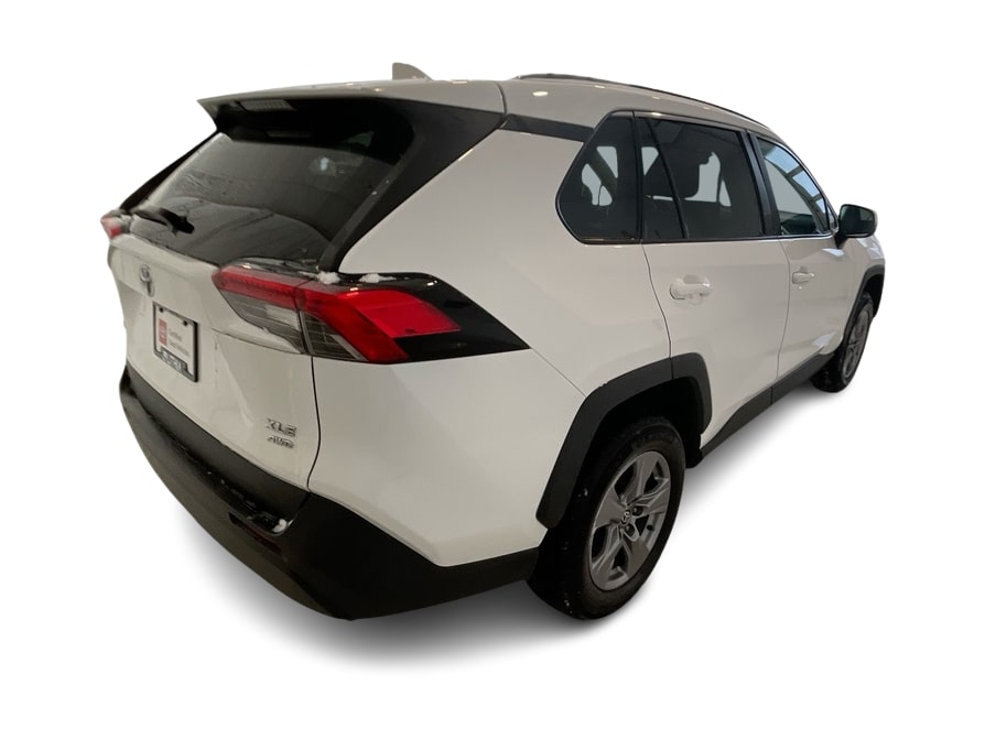 2022 Toyota RAV4 XLE 20